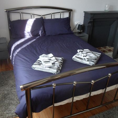 Riverside Bed And Breakfast ユエルゴア 部屋 写真